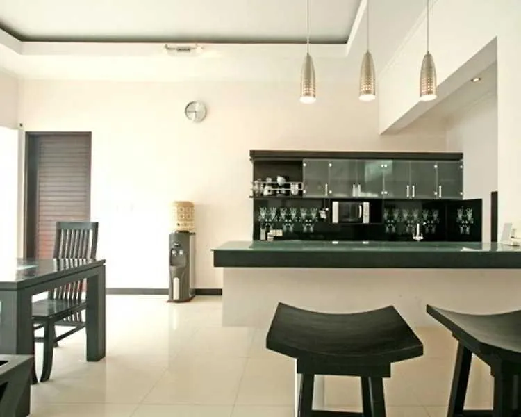 Ξενοδοχείο The Rishi Villa Σεμινιάκ
